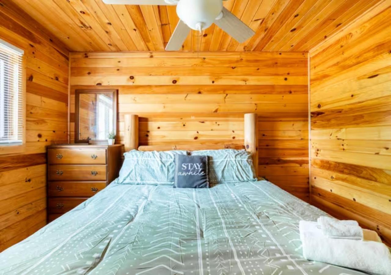 Lazy Bear Cabin Near Nantahala Outdoor Center And Bryson City Exterior photo